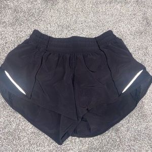 Lululemon hotty hots